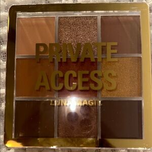 Earthy Glam Eyeshadow Palette Brown and Gold